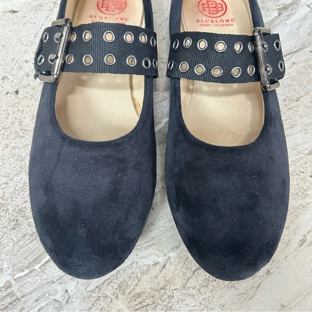 Blublonc Black Velvet Mary Jane Flats, Oversized Strap Detail Size 37 EU/ 6 US